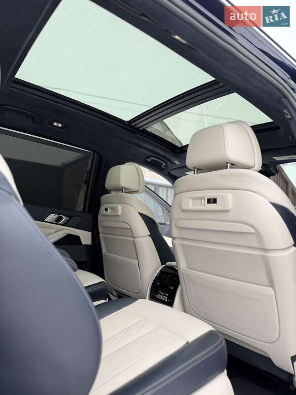 Внедорожник / Кроссовер BMW X7 2020 в Киеве