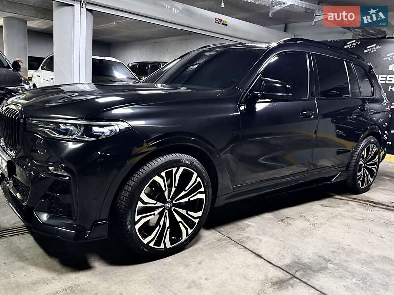 Внедорожник / Кроссовер BMW X7 2022 в Киеве