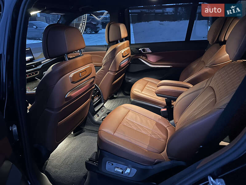 Внедорожник / Кроссовер BMW X7 2022 в Киеве фото 21 Внедорожник / Кроссовер BMW X7 2022 в Киеве