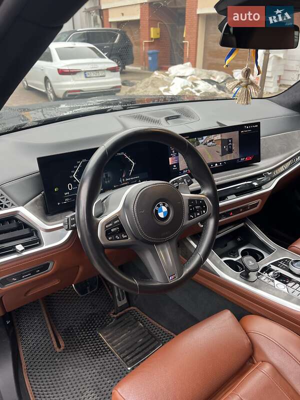 Внедорожник / Кроссовер BMW X7 2023 в Ужгороде