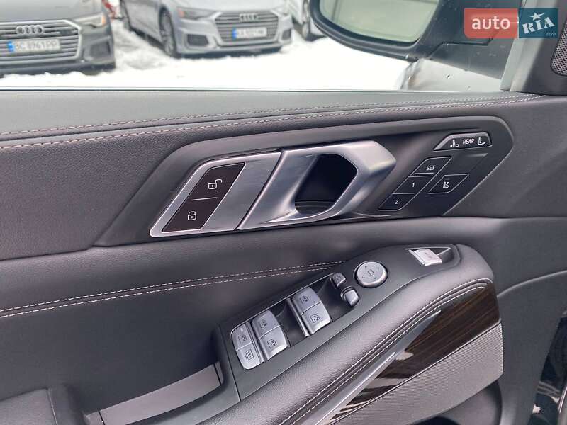 Внедорожник / Кроссовер BMW X7 2023 в Львове