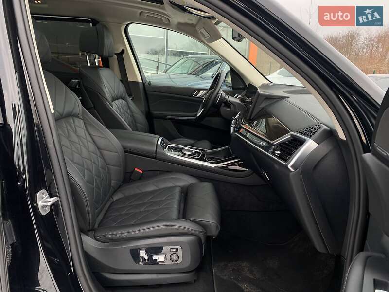 Внедорожник / Кроссовер BMW X7 2023 в Львове
