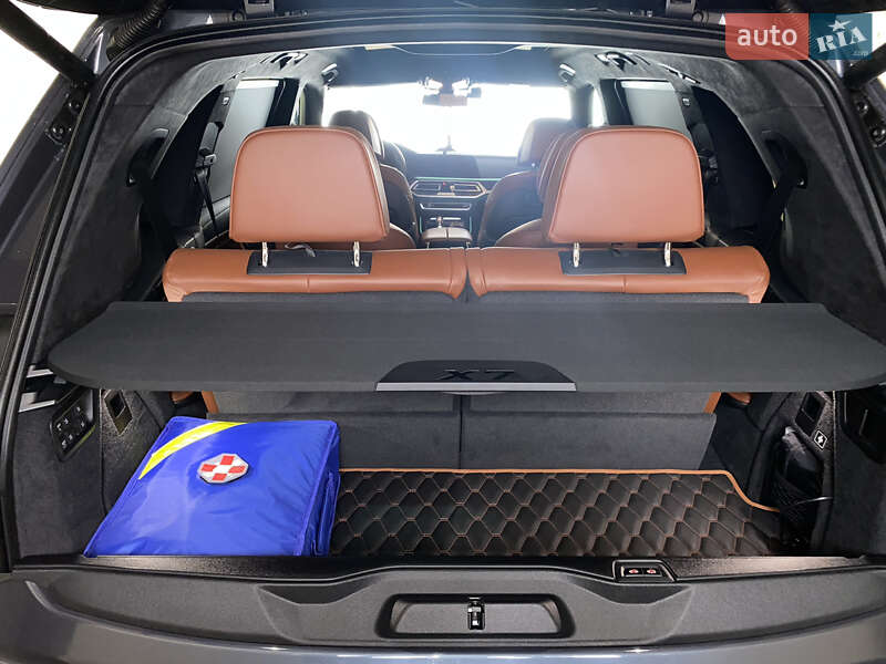 Внедорожник / Кроссовер BMW X7 2019 в Днепре