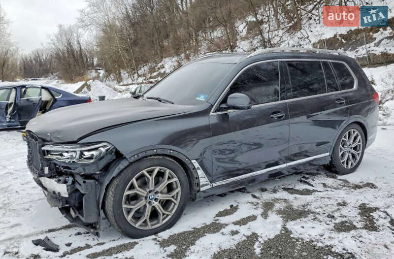 BMW X7 2020