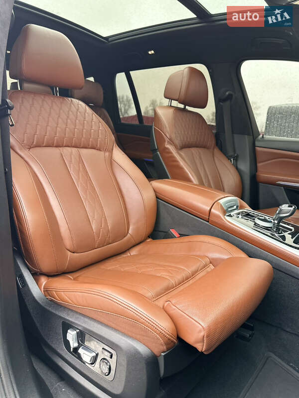Внедорожник / Кроссовер BMW X7 2020 в Киеве