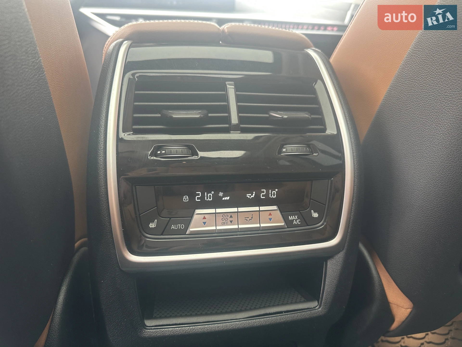 2023 BMW X7 - мініатюра 32