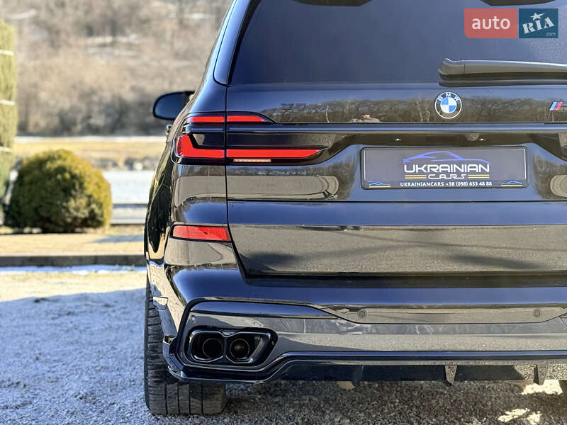 Позашляховик / Кросовер BMW X7 2023 в Дніпрі