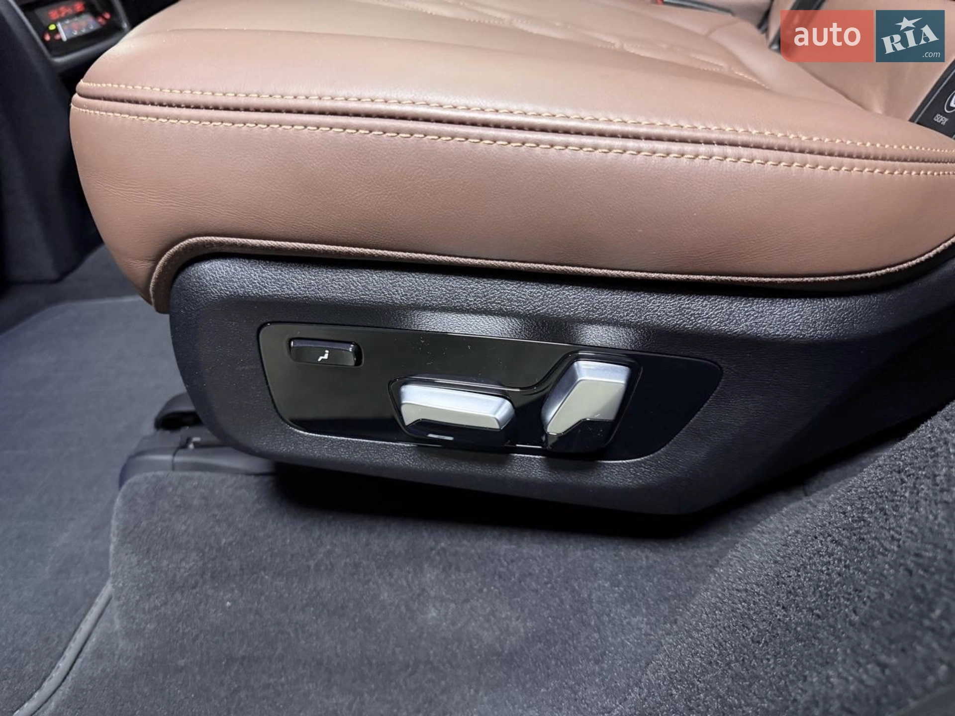 2022 BMW X7 - мініатюра 68
