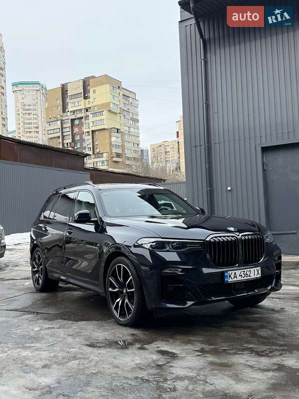 Внедорожник / Кроссовер BMW X7 2022 в Киеве