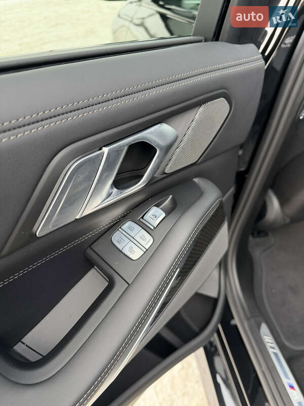 Внедорожник / Кроссовер BMW X7 2024 в Луцке