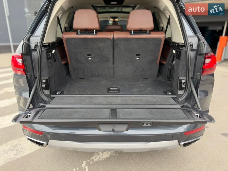Внедорожник / Кроссовер BMW X7 2019 в Киеве