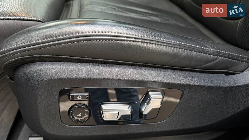 Внедорожник / Кроссовер BMW X7 2021 в Киеве