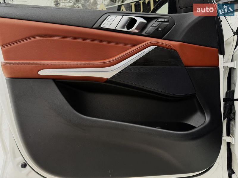 Позашляховик / Кросовер BMW X7 2022 в Києві