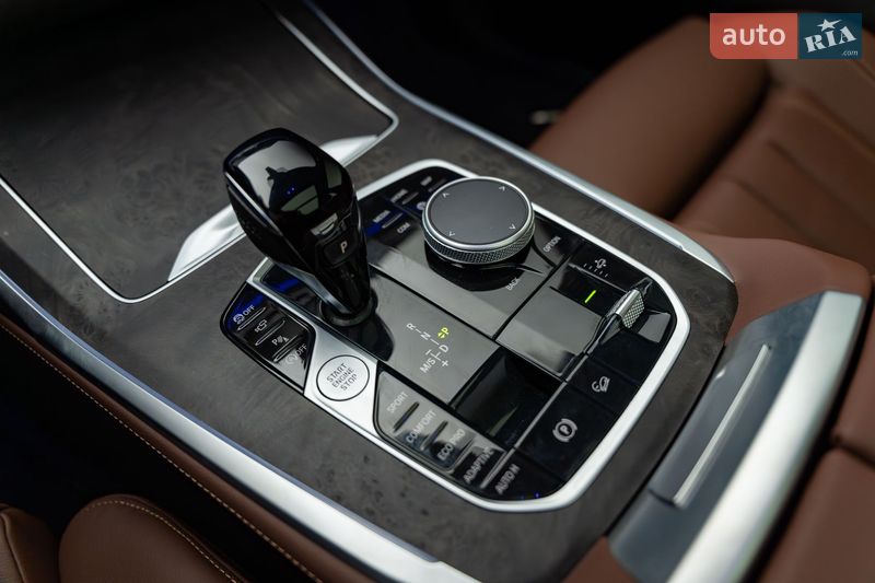 Внедорожник / Кроссовер BMW X7 2022 в Киеве