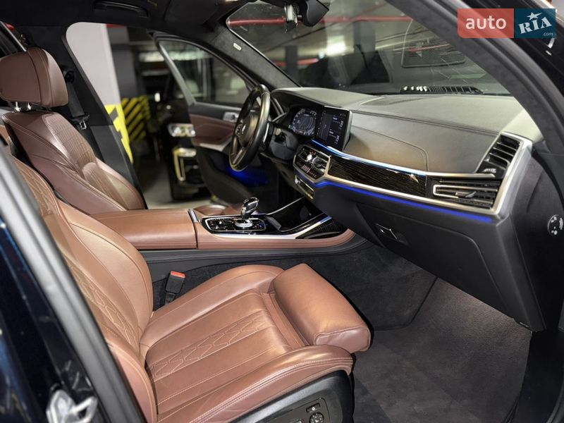 Внедорожник / Кроссовер BMW X7 2020 в Киеве