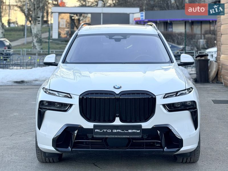 Внедорожник / Кроссовер BMW X7 2023 в Киеве