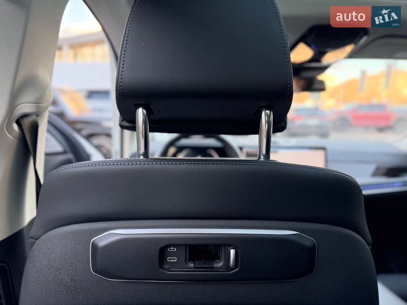 Внедорожник / Кроссовер BMW X7 2023 в Киеве