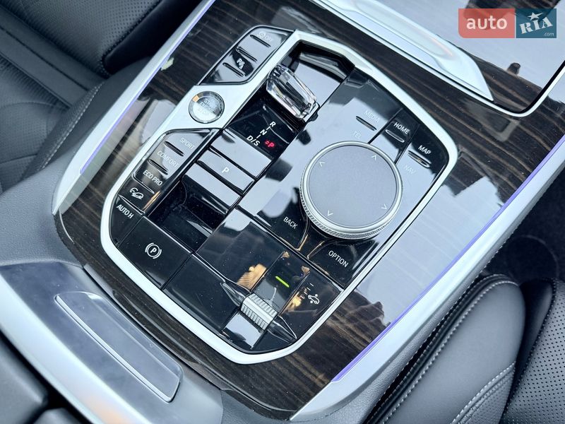 Внедорожник / Кроссовер BMW X7 2023 в Киеве