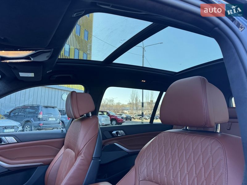 Внедорожник / Кроссовер BMW X7 2021 в Киеве