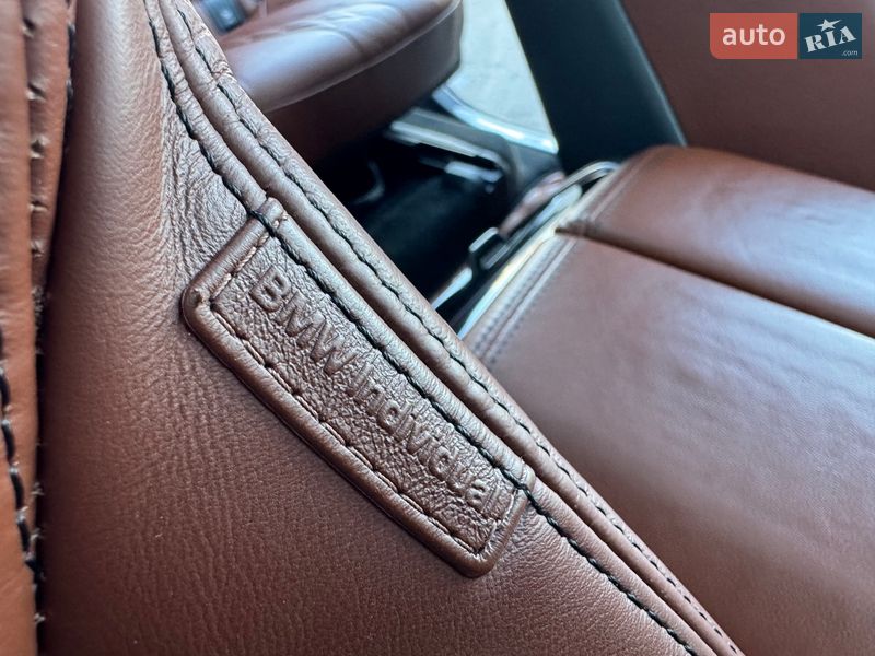 Внедорожник / Кроссовер BMW X7 2021 в Киеве