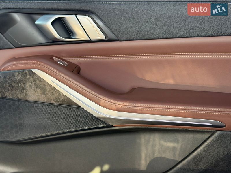 Позашляховик / Кросовер BMW X7 2021 в Києві