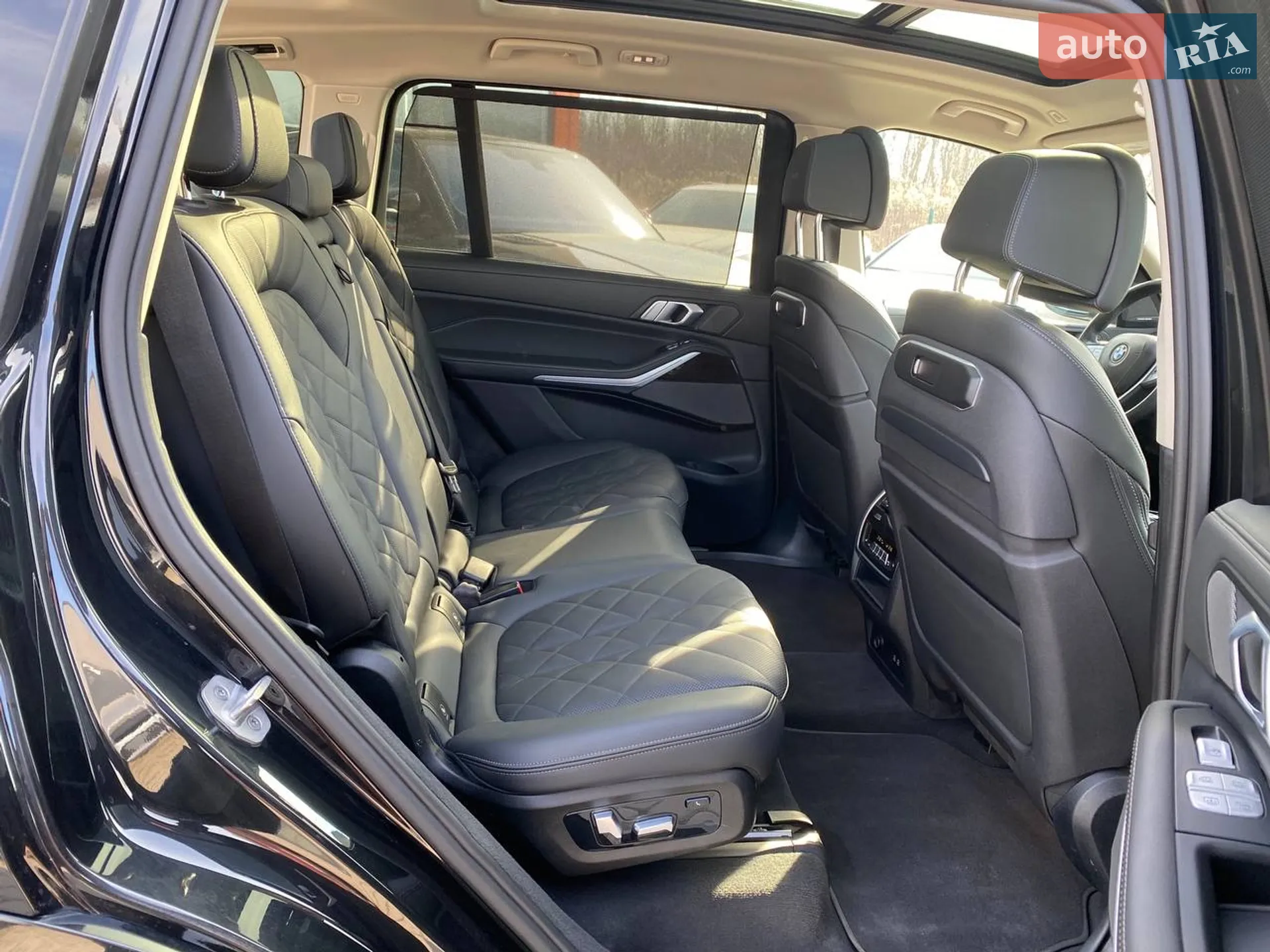 2023 BMW X7 - мініатюра 31