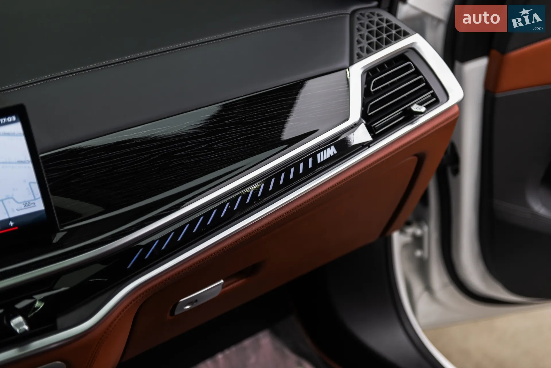 2023 BMW X7 - мініатюра 30