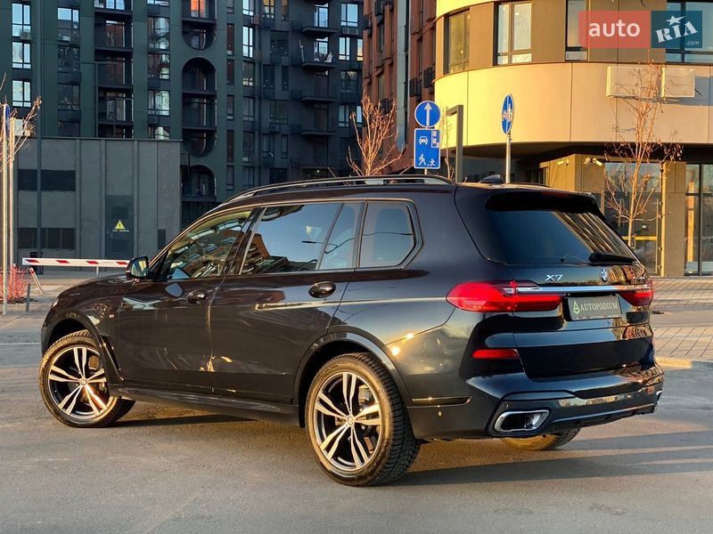 Внедорожник / Кроссовер BMW X7 2022 в Киеве