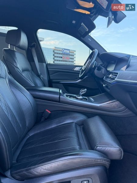Позашляховик / Кросовер BMW X7 2020 в Києві
