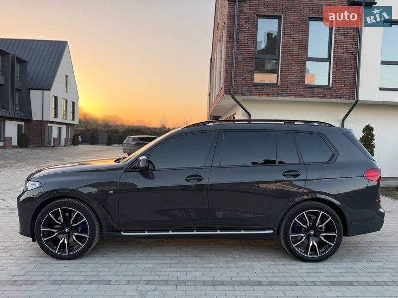 Внедорожник / Кроссовер BMW X7 2021 в Умани