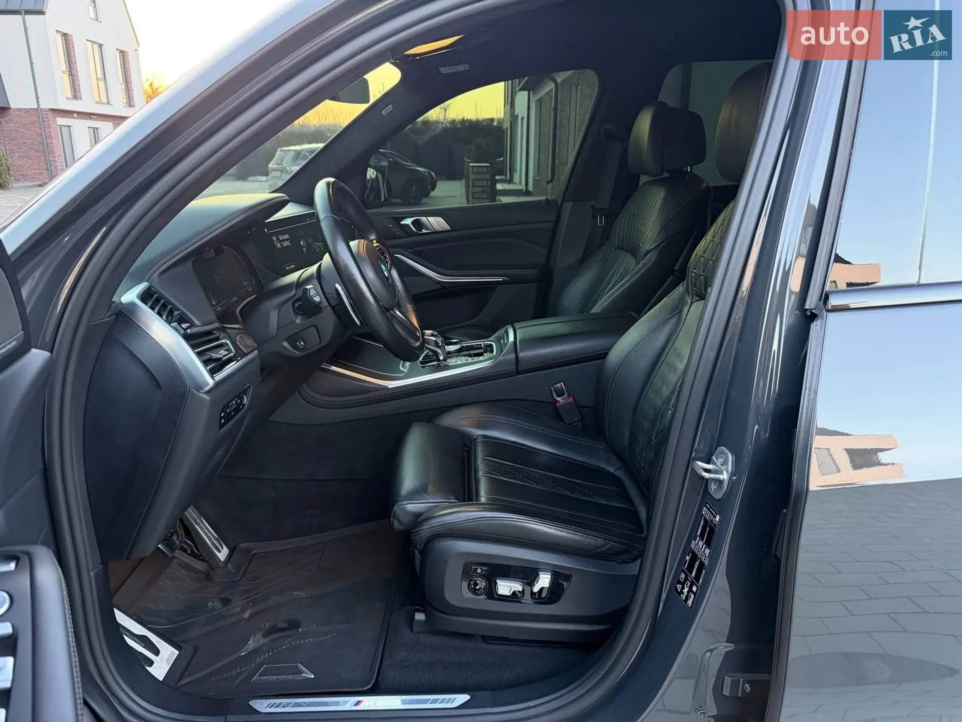 2021 BMW X7 - мініатюра 25