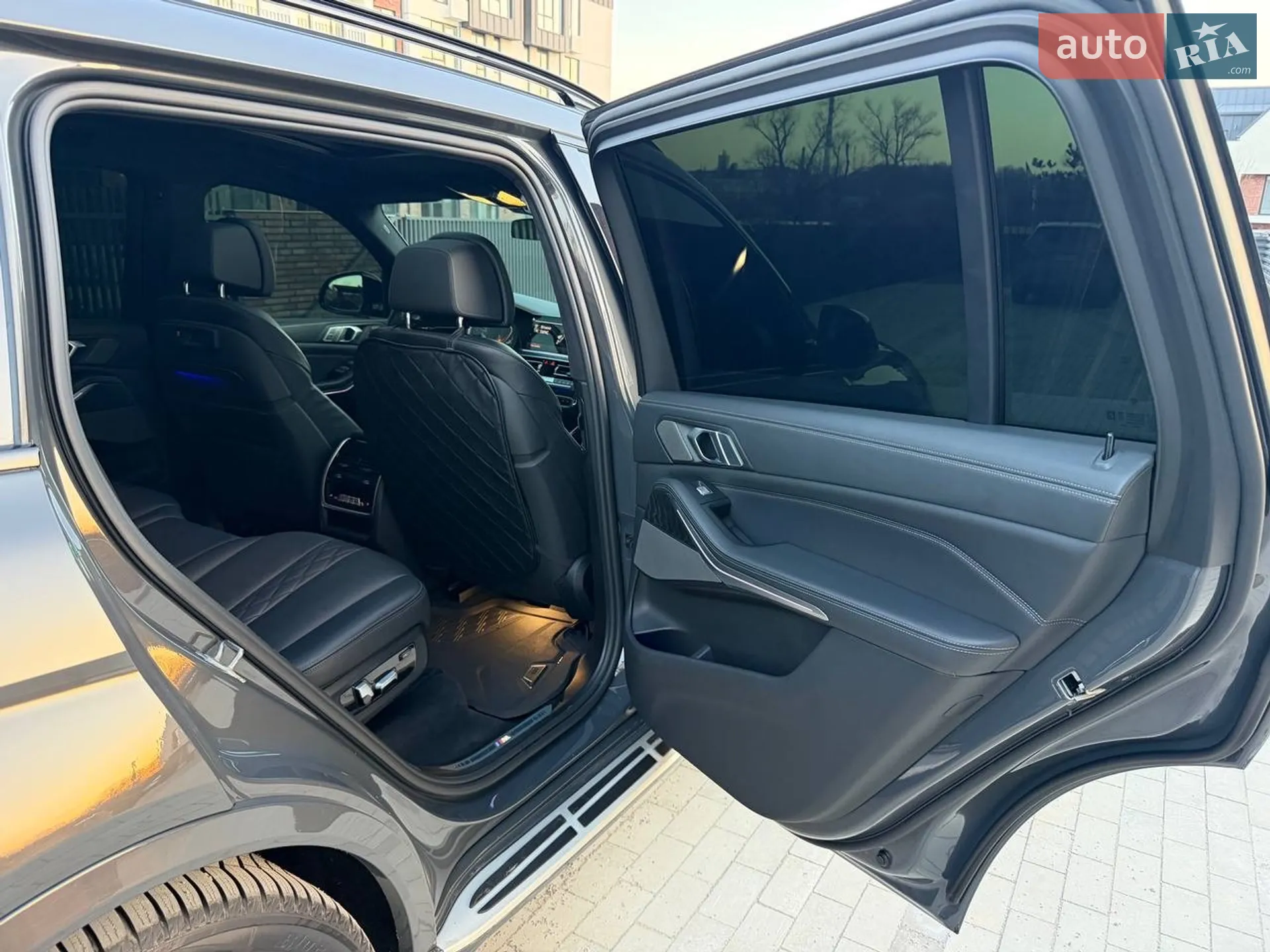 2021 BMW X7 - мініатюра 35