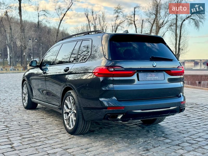 Позашляховик / Кросовер BMW X7 2020 в Києві