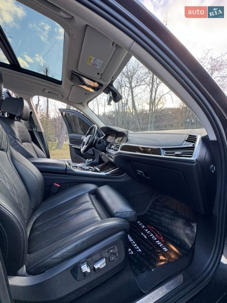 Позашляховик / Кросовер BMW X7 2020 в Києві