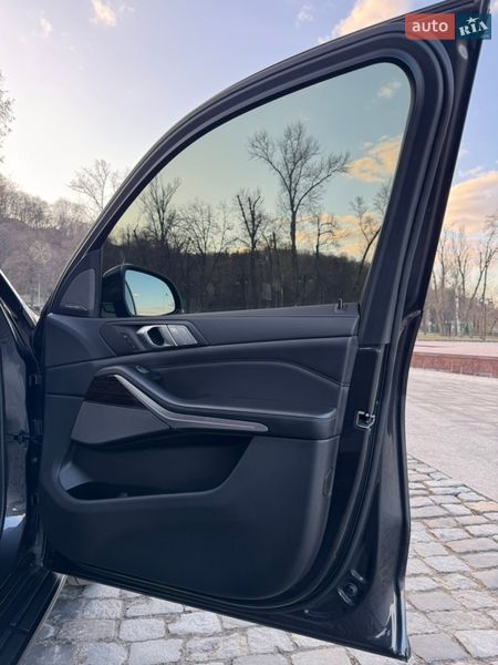 Позашляховик / Кросовер BMW X7 2020 в Києві