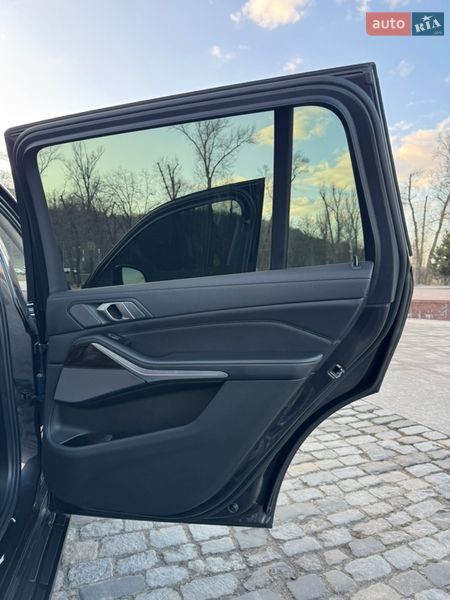 Позашляховик / Кросовер BMW X7 2020 в Києві