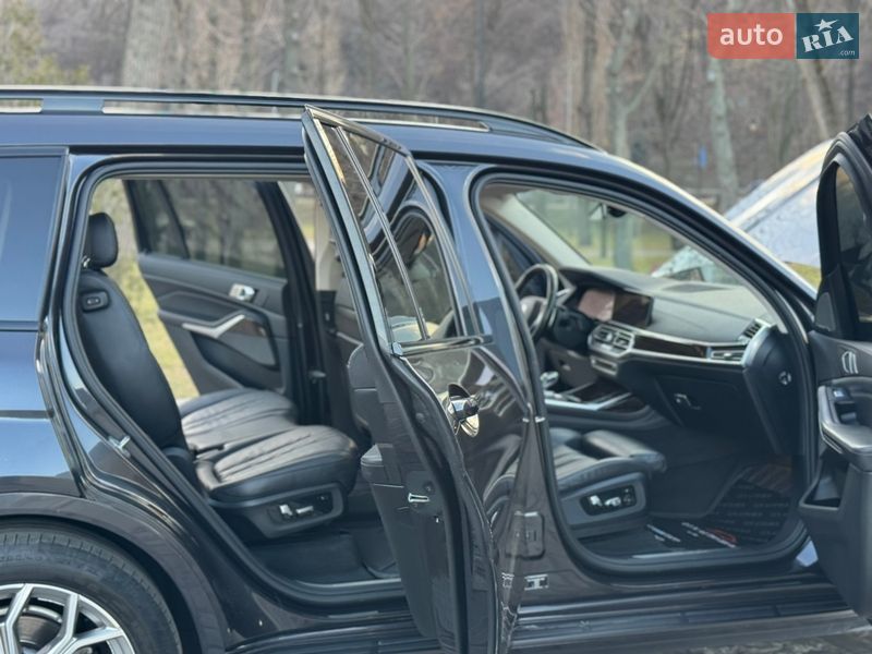 Позашляховик / Кросовер BMW X7 2020 в Києві