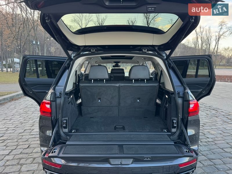 Позашляховик / Кросовер BMW X7 2020 в Києві