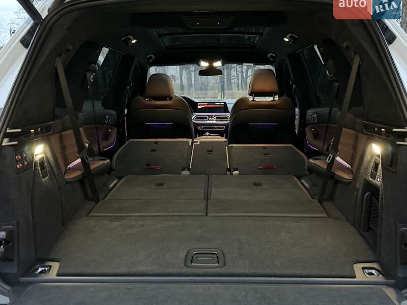 Позашляховик / Кросовер BMW X7 2022 в Києві