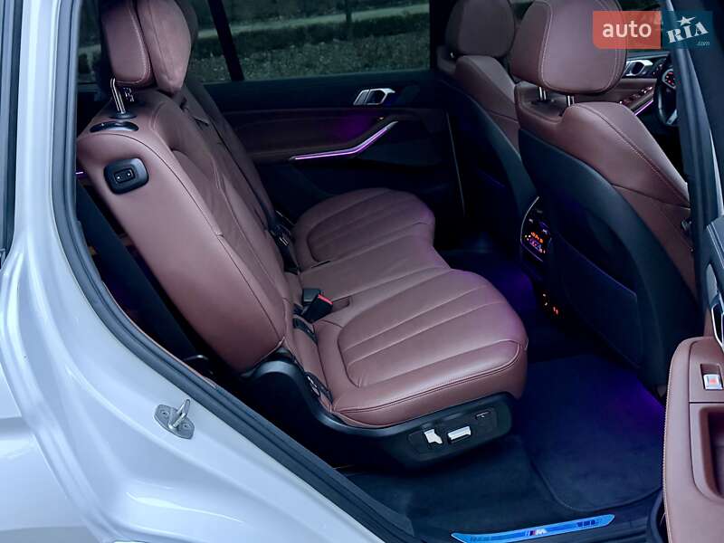Позашляховик / Кросовер BMW X7 2022 в Києві