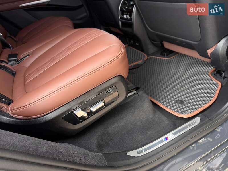 Позашляховик / Кросовер BMW X7 2024 в Києві