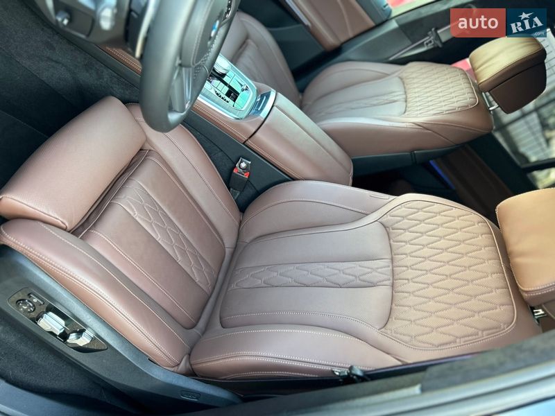 Внедорожник / Кроссовер BMW X7 2025 в Киеве