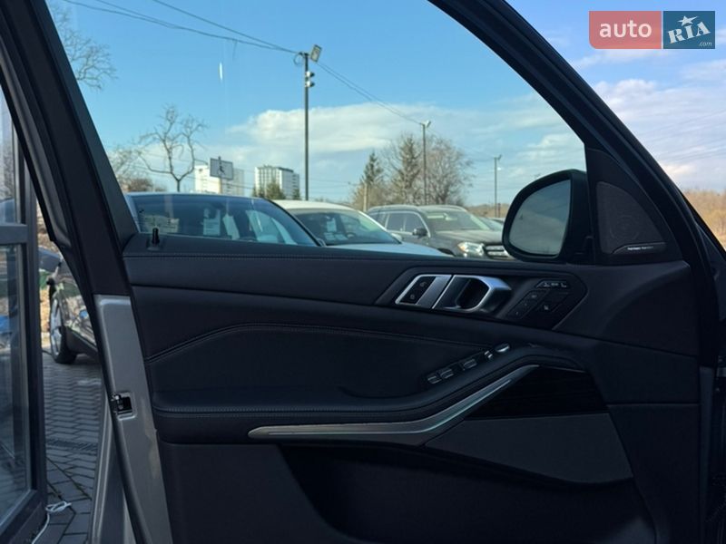 Внедорожник / Кроссовер BMW X7 2024 в Львове