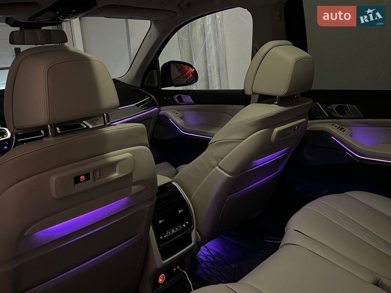 Позашляховик / Кросовер BMW X7 2020 в Івано-Франківську