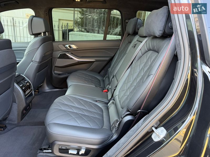 Позашляховик / Кросовер BMW X7 2023 в Києві