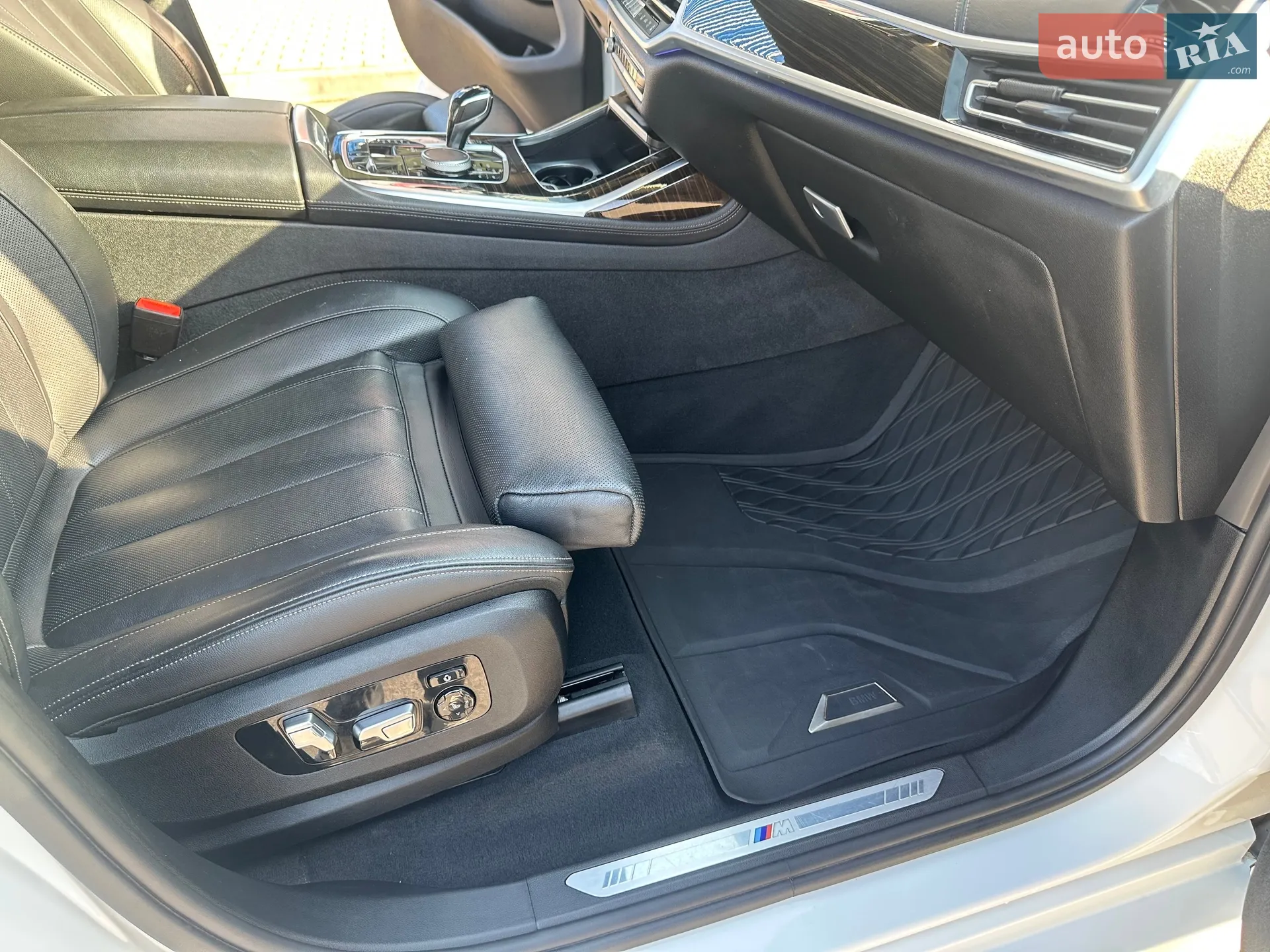 2019 BMW X7 - мініатюра 15