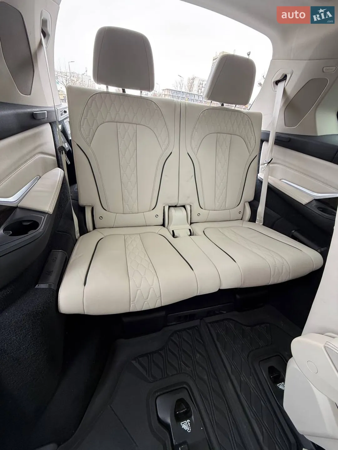 2020 BMW X7 - мініатюра 12