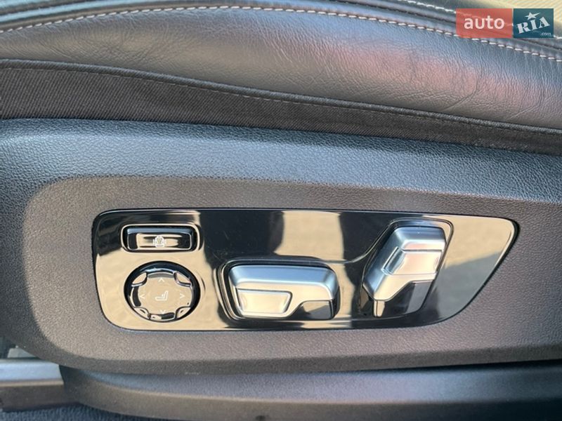 Позашляховик / Кросовер BMW X7 2020 в Києві