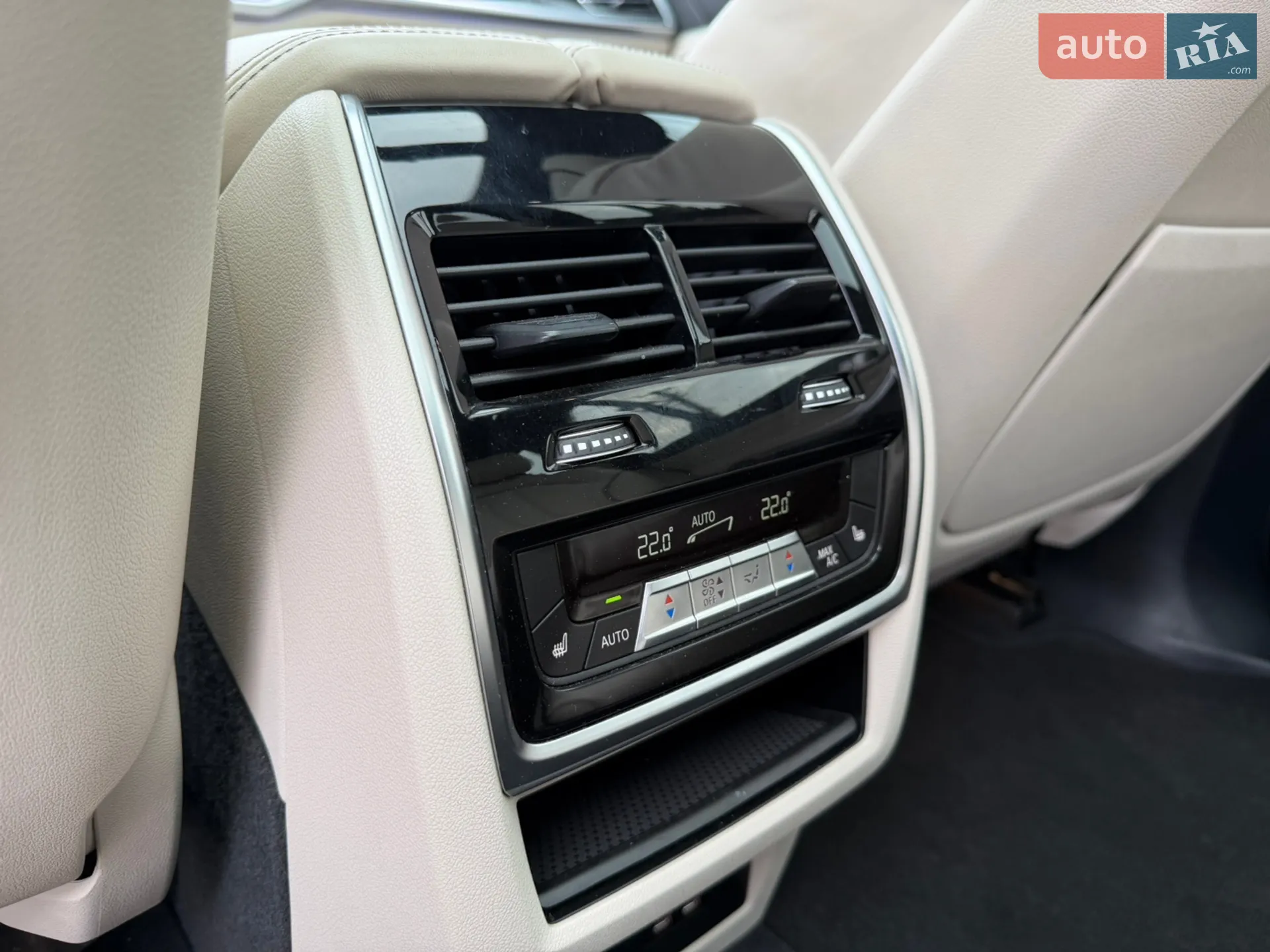 2020 BMW X7 - мініатюра 28
