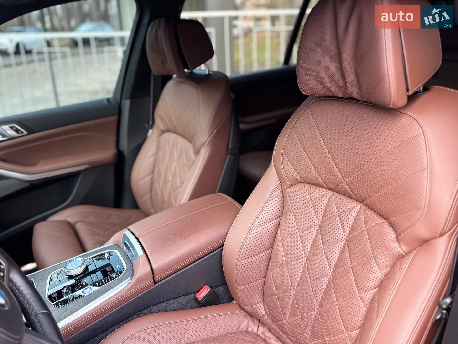 2023 BMW X7 - мініатюра 33